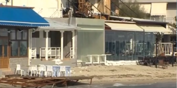 Alldaynews.gr Φόβοι για μεγάλο αριθμό κρουσμάτων κορονοϊού στη Λεπτοκαρυά Πιερίας (video)