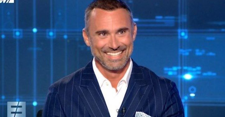 Alldaynews.gr Γιώργος Καπουτζίδης: «Πέρασα την καραντίνα με τον σύντροφό μου στην Αίγινα-Ήμουν τυχερός»