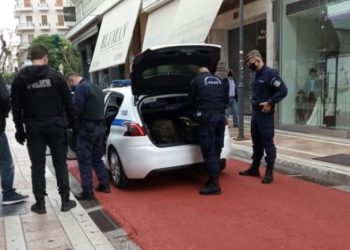 Σοκ στο Αγρίνιο: Άνδρας τραυμάτισε με μαχαίρι δύο γυναίκες – Κατάφερε να του ξεφύγει μια τρίτη