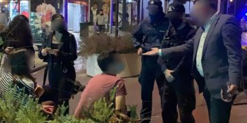 Κορονοϊός: Ταξίαρχος δίνει εντολές για πρόστιμα μετά τα μεσάνυχτα[video]