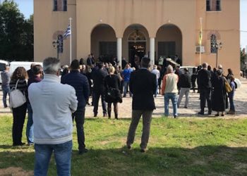 “Αγγελάκι” έγινε ο 11χρονος Κωνσταντίνος-Θρήνος στην κηδεία του[photo]