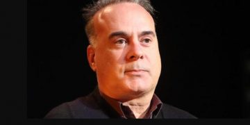 Alldaynews.gr Φώτης Σεργουλόπουλος: “Η ζωή μου άλλαξε όταν ένας φαντάρος ήρθε και με φίλησε ενώ πριν με χλεύαζε”