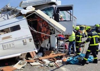 28χρονος σκότωσε τη γυναίκα του και μετά αυτοκτόνησε με το τροχόσπιτο