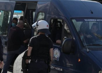 Κορωνοϊός: Θετικός αστυνομικός που συμμετείχε στα μέτρα για τη δίκη της Χρυσής Αυγής