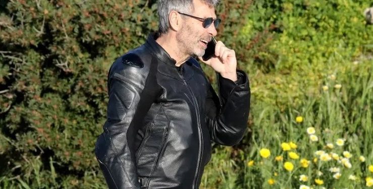 Alldaynews.gr Προκλητική και χυδαία επίθεση στον Αθερίδη-“Εγώ δεν είμαι πουστ@ρα σαν εσένα”