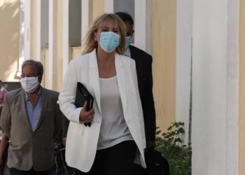 Φωτιά στο Μάτι: Ελεύθερη η Δούρου μετά από 12ωρη απολογία για «τη στραβή στη βάρδιά της»