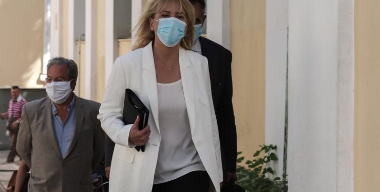 Φωτιά στο Μάτι: Ελεύθερη η Δούρου μετά από 12ωρη απολογία για «τη στραβή στη βάρδιά της»