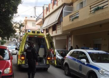 50χρονος Μαχαίρωσε Μάνα και Αδελφή-Βρήκαν τη Μάνα με το μαχαίρι καρφωμένο[photos]