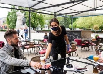 Alldaynews.gr Στο ΦΕΚ τα νέα μέτρα προστασίας από τον κορωνοϊό – Τι ισχύει για εστίαση, σχολεία, μετακινήσεις, ΜΜΜ