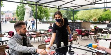Alldaynews.gr Στο ΦΕΚ τα νέα μέτρα προστασίας από τον κορωνοϊό – Τι ισχύει για εστίαση, σχολεία, μετακινήσεις, ΜΜΜ