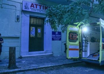 Γηροκομείο Αγίου Παντελεήμονα: «Δεν είμαι εγώ ο ασθενής μηδέν» – Γιατί φορούσε διπλά γάντια