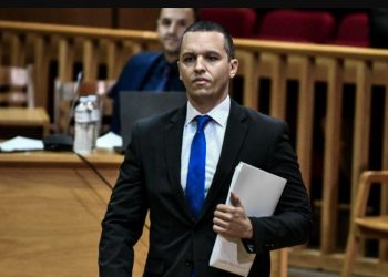 «Βγάζανε γκόμενο τον Κασιδιάρη»: Ο Δημήτρης Καμπουράκης για τη στάση ΜΜΕ απέναντι στη Χρυσή Αυγή