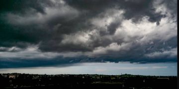 Alldaynews.gr Έρχεται η «Κίρκη»: Καταιγίδες, θυελλώδεις άνεμοι και μεταφορά σκόνης