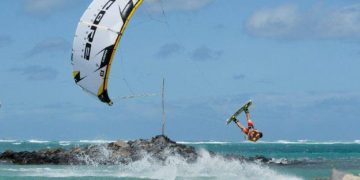 Alldaynews.gr Η “Κίρκη” έφερε 2 νεκρούς και έναν τραυματία – Ισχυροί άνεμοι τους πέταξαν στα βράχια