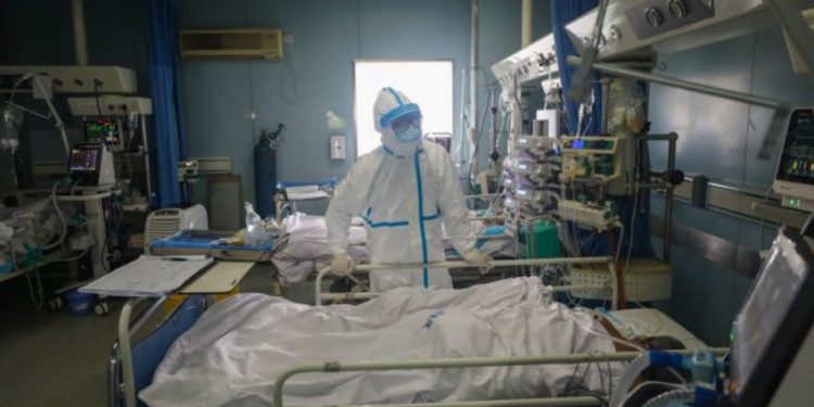 Alldaynews.gr Το νούμερο του «τρόμου»: Έχετε καταλάβει τι θα γίνει στην Ελλάδα σε 1.5 μήνα από τώρα με τον Covid;