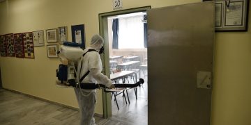 Κορωνοϊός:  14 μαθητές θετικοί στον Δήμο Νεάπολης – Συκεών