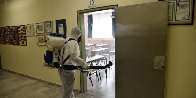Κορωνοϊός:  14 μαθητές θετικοί στον Δήμο Νεάπολης – Συκεών