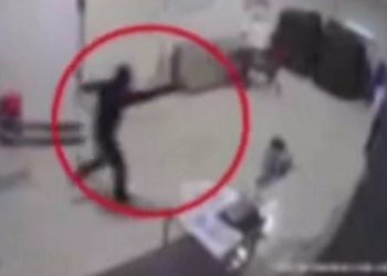 Θεσσαλονίκη: Τον έσερναν με το πιστόλι στον κρόταφο!