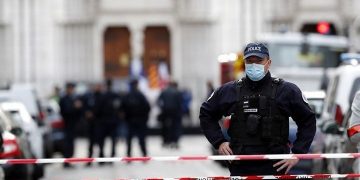 Alldaynews.gr Γαλλία: Ορθόδοξος ιερέας ελληνικής καταγωγής δέχθηκε πυρά – Χαροπαλεύει