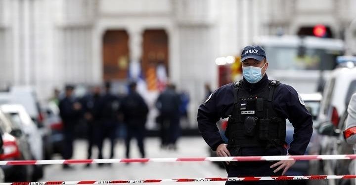 Alldaynews.gr Γαλλία: Ορθόδοξος ιερέας ελληνικής καταγωγής δέχθηκε πυρά – Χαροπαλεύει
