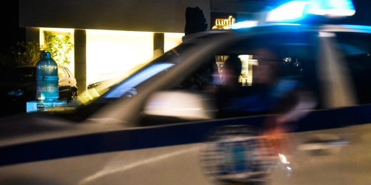 Alldaynews.gr Σκότωσε την μάνα του με 5 διαφορετικά μαχαίρια! Ανατριχιάζουν οι λεπτομέρειες