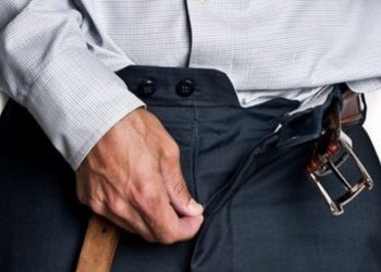 Alldaynews.gr 40χρονος Αλβανός αυνανιζόταν σε πάρκο κοιτώντας μητέρα με το παιδί της