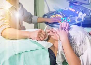 υπέρηχος γυναικολόγος έγκυος εγκυμοσύνη