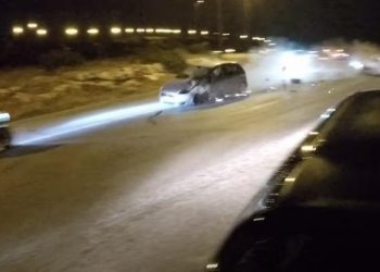 Βίντεο-σοκ: Σφοδρή σύγκρουση αυτοκινήτων στα Λιμανάκια Βουλιαγμένης (Video)