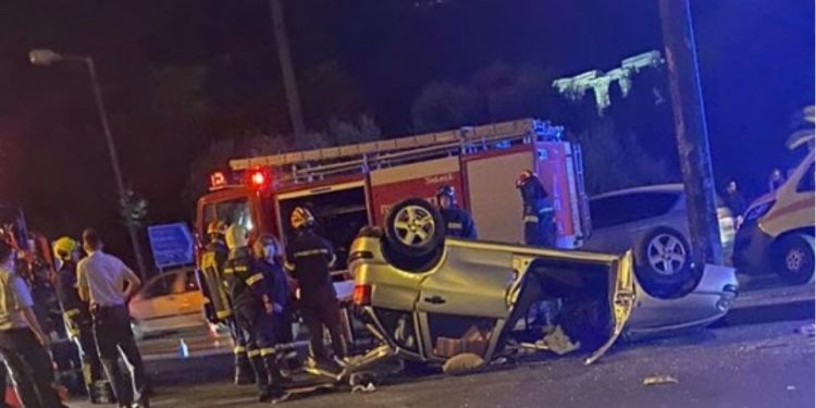 Alldaynews.gr Αθήνα: Τροχαίο με τραυματίες και νεκρό στη Βασιλίσσης Αμαλίας (pics)