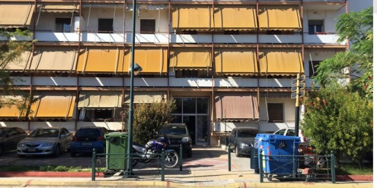 Alldaynews.gr Δολοφονία 50χρονης: Ομόλογησε η 15χρονη κόρη ότι εμπλέκεται στη δολοφονία της μητέρας της