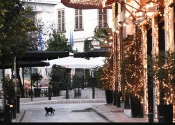 Κορωνοϊός: Αργεί η άρση του lockdown – Χριστούγεννα με αυστηρούς περιορισμούς