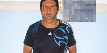 Αυτός είναι ο 44χρονος Πα-τέρας που ξέδιδε την κόρη του για 5 ευρώ από την ηλικία των 10 ετών