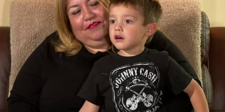 Alldaynews.gr Η τραγική ιστορία του 4χρονου που έχασε και τους δύο γονείς του από κορονοϊό μέσα σε 100 ημέρες