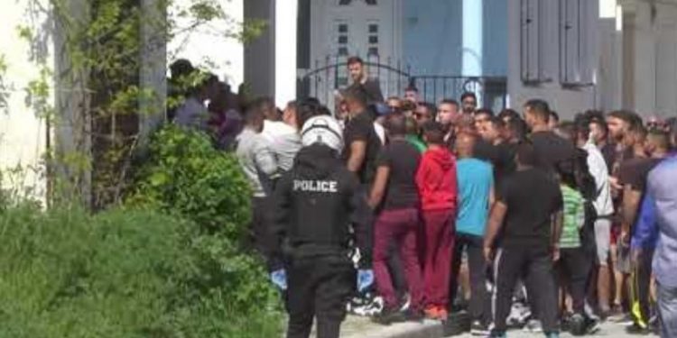 Τρίκαλα: Νεκρός απο κορωνοϊό 32χρονος Ρομά-Συναγερμός σε οικισμούς