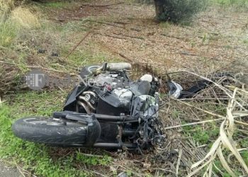 Πριν Λίγο: Νεκρός σε τροχαίο 19χρονος-Δεκάδες μέτρα μακριά η μηχανή[Σοκαριστικές Φωτογραφίες]