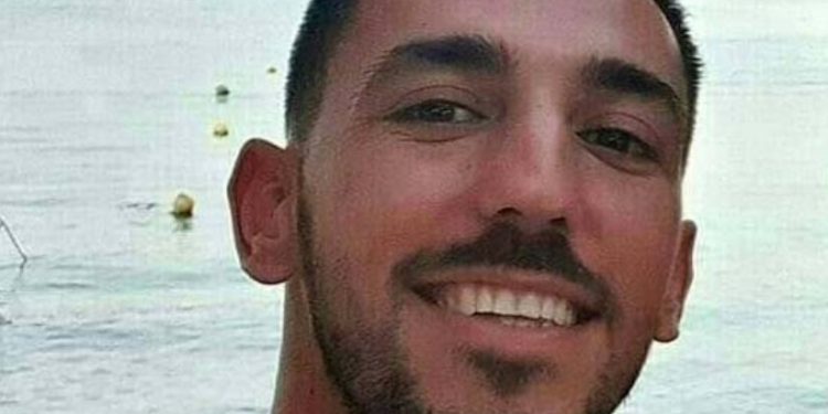 Οικογενειακή Τραγωδία: Υπέκυψε και ο 30χρονος Κώστας Καυκάς μετά την 23χρονη ξαδέρφη του Αλίκη