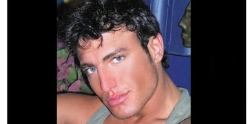 Σάκης Δαρίβας: Ο “Mr International”, οι απόπειρες αυτοκτονίας στη φυλακή και ο εφιάλτης με τον κορονοϊό