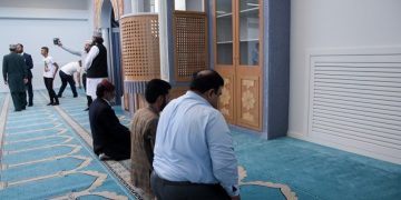 Alldaynews.gr Άνοιξε τις πόρτες του το Τζαμί της Αθήνας