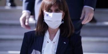 Alldaynews.gr Σακελλαροπούλου: Το κόστος της άρνησης του κορονοϊού είναι πολύ βαρύ