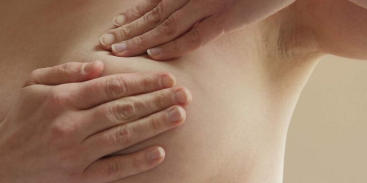 Alldaynews.gr Όγκος στο στήθος: Τι τον προκαλεί εκτός από καρκίνο