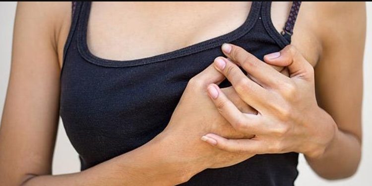 Δεν με απασχολεί το ότι δεν έχω στήθος, για εμένα το στήθος μου υπάρχει