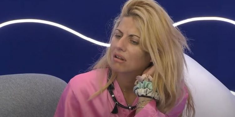 Alldaynews.gr Big Brother: Η Άννα Μαρία “καρφώνει” Κεχαγιά και Σοφία: “Δεν με πείθουν καθόλου για ζευγάρι” (video)