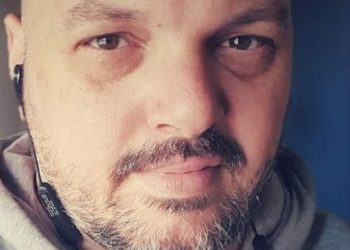 Πέθανε στα 39 του από κορωνοϊό ο διάσημος “Dj Decibel” Δημήτρης Μπέλος!