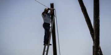 Alldaynews.gr Κραυγή αγωνίας πατέρα: “Κόψε το ρεύμα σε μία ώρα, τώρα κάνει μάθημα το παιδί μου”