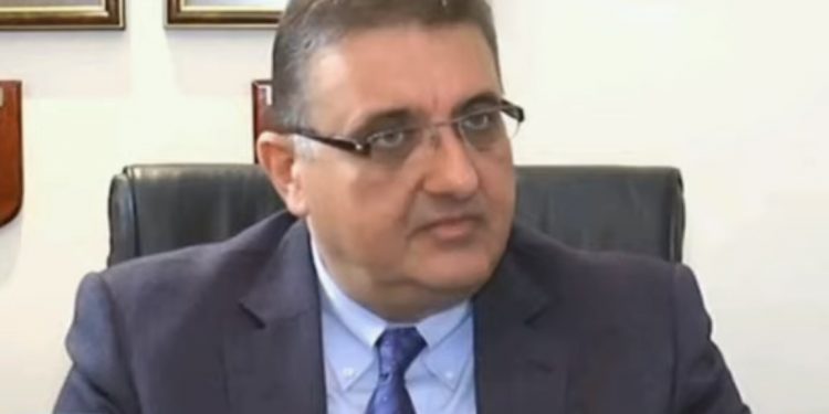 Εξαδάκτυλος