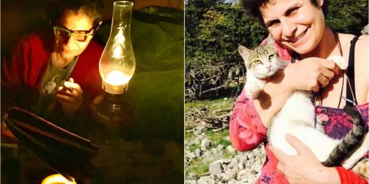 Alldaynews.gr Οι νέες σοκαριστικές δηλώσεις της κόρης του Μίκη Θεοδωράκη: “Θα βάλω θηλιά στον λαιμό μου! Αυτό μόνο μένει…”