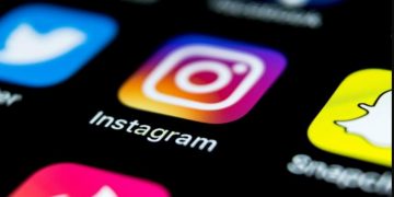 Υψηλόβαθμη αστυνομικός έχασε τη δουλειά της λόγω των προκλητικών φωτογραφιών στο Instagram της[photos]