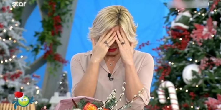 Κατέρρευσε με αναφιλητά στον αέρα η Κατερίνα Καραβάτου!