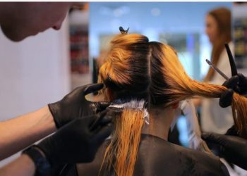 Alldaynews.gr Το sms που πρέπει να στείλετε για να πάτε κομμωτήριο