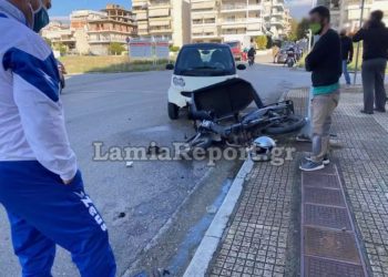 Σοβαρό τροχαίο στη Λαμία – Μηχανάκι έπεσε πάνω σε γυναίκες που περπατούσαν (pics, vid)